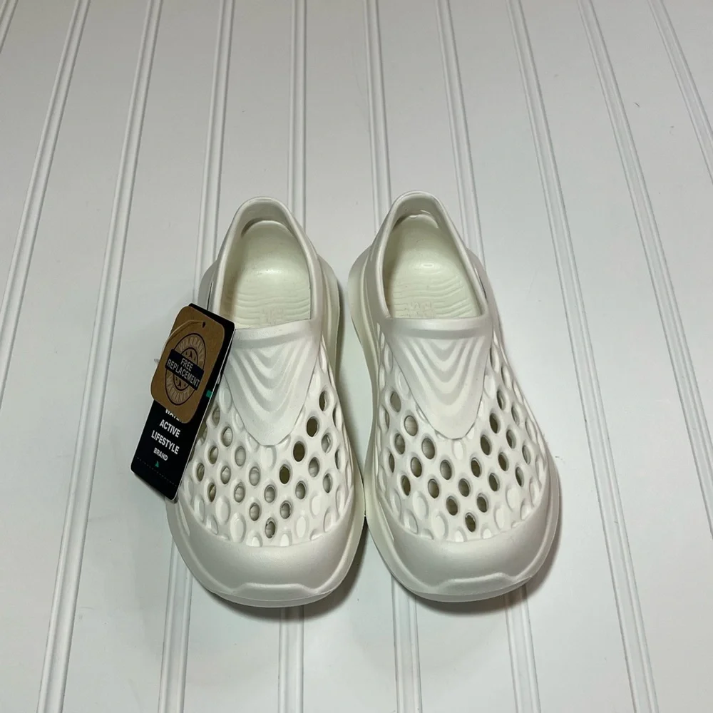 Size 11 Kids Active Lifestyle White Water Shoes